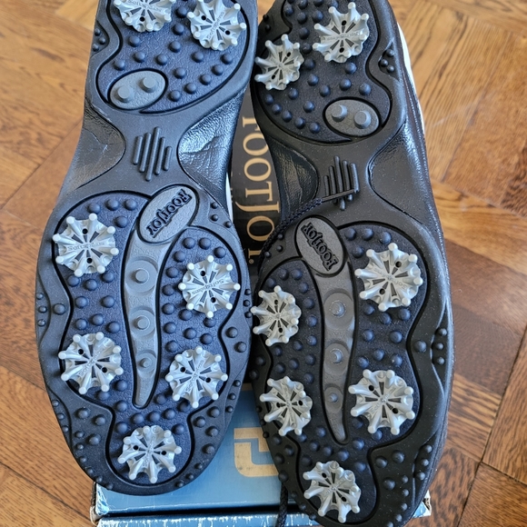 Brand new women's Footjoy golf shoes sz 10 - Picture 3 of 5